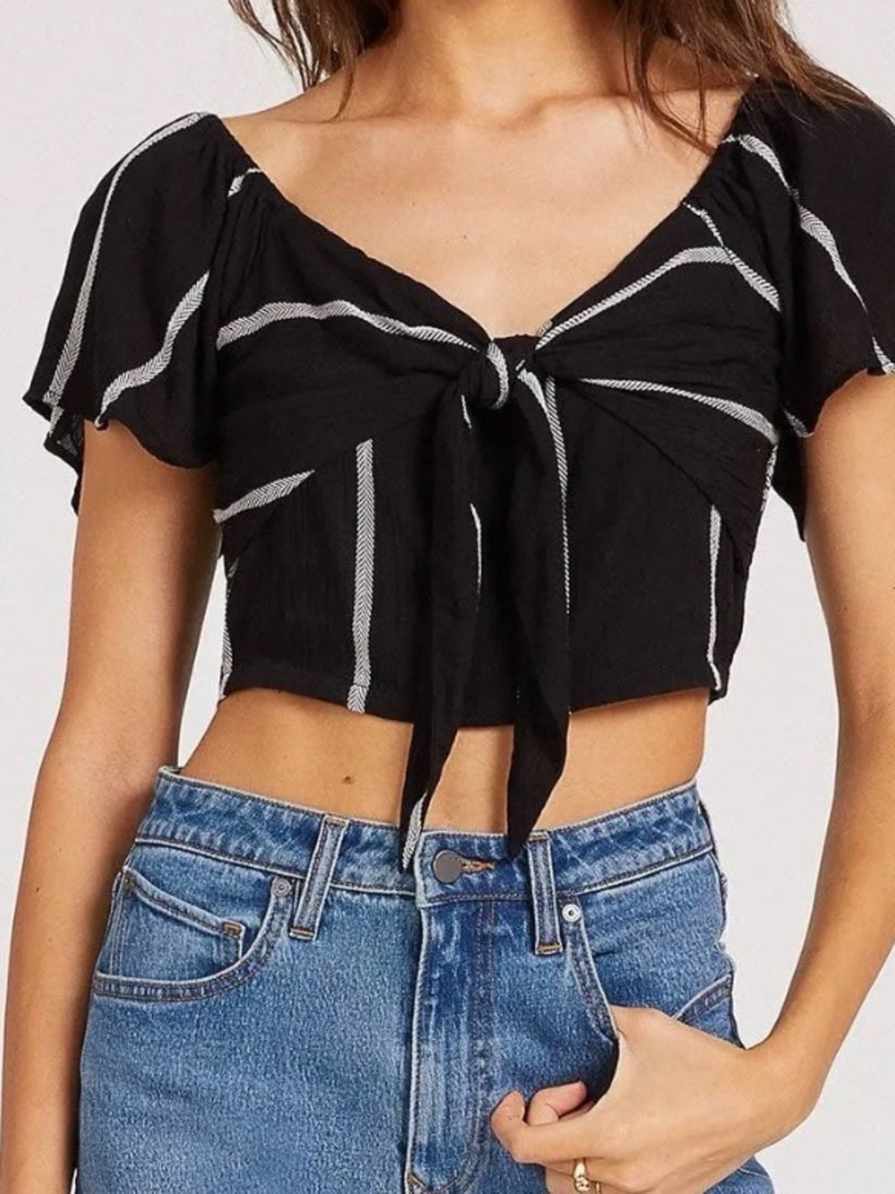 Volcom Coco Tie Chest Crop Top Black Striped Flutter Sleeve NWT Women’s Small